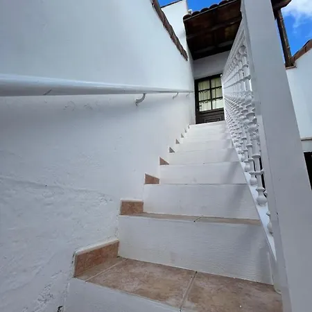 Ocean View Golf Retreat: Private Heated Pool & Spacious Family