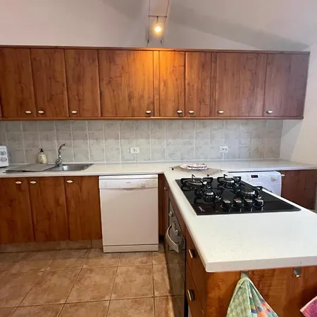 Ocean View Golf Retreat: Private Heated Pool & Spacious Family Holiday home *
