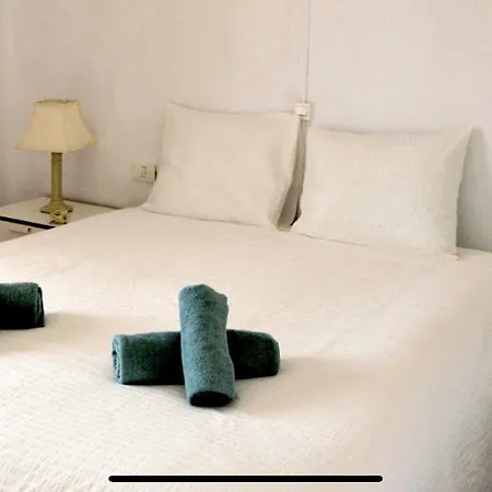 Ocean View Golf Retreat: Private Heated Pool & Spacious Family Holiday home