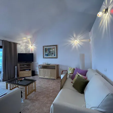 Holiday home Ocean View Golf Retreat: Private Heated Pool & Spacious Family
