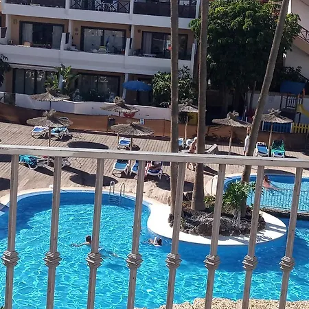 Apartment With Pool And Gardens Near The Coast San Miguel de Abona