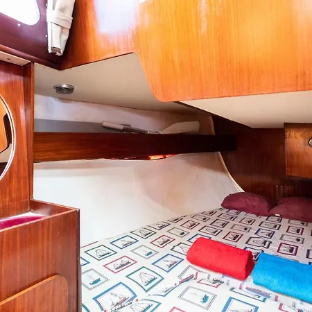 Botel Donde El Vecino Mas Cercano Es El Oceano San Miguel de Abona