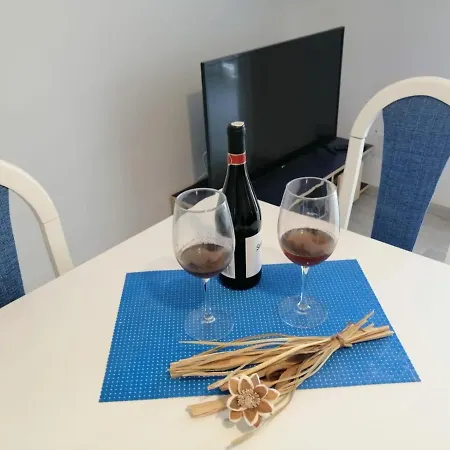 Apartment Blue Wave *