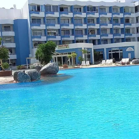 Luminoso Con Piscina