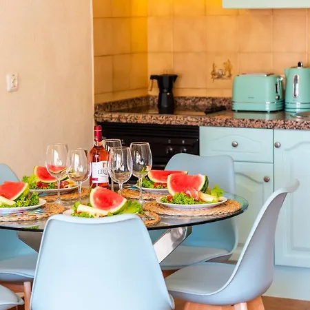 Azzurro Albatros Pool, Terrace Apartment