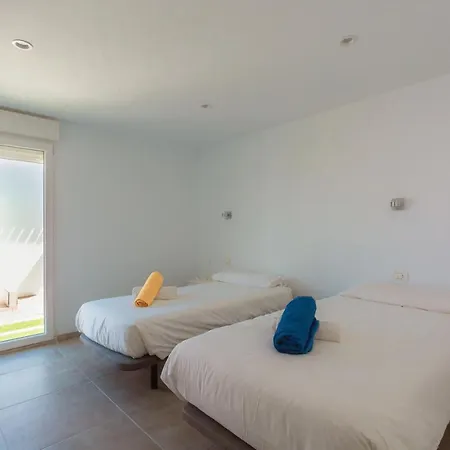 Alamos Park-stunning In Huge Private Grounds Villa
