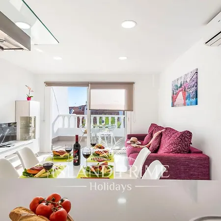 Apartment 2 In Club Sc266