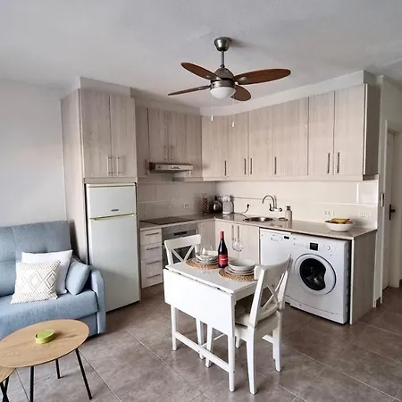 Brisas Del Mar Apartment *