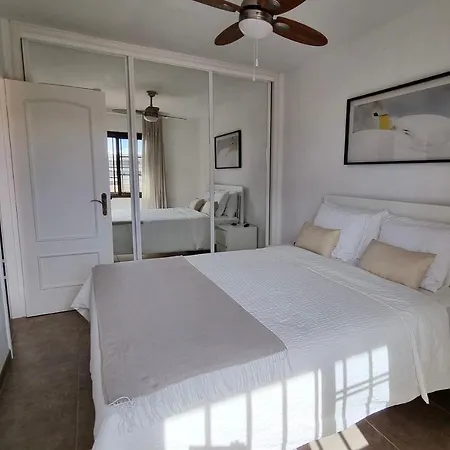 Brisas Del Mar Apartment