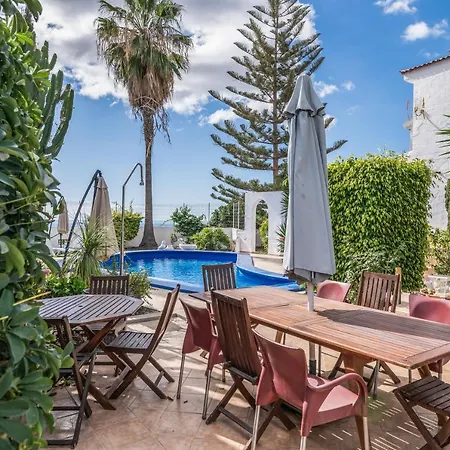 Holiday home Casa Oroteanda *