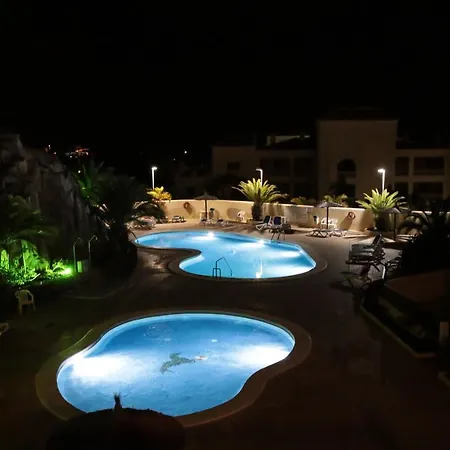 Golf View - Stunning Ocean View Golf Del Sur Apartment San Miguel de Abona