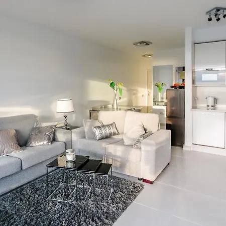 Golf View - Stunning Ocean View Golf Del Sur Apartment San Miguel de Abona