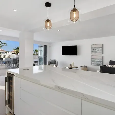 Villa Vista *