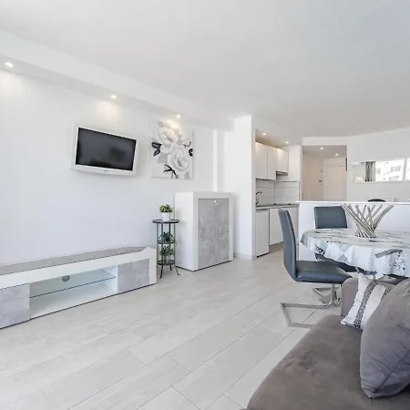 Apartment 32 Park Amazing Bright Studio With Pool San Miguel de Abona