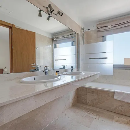Holiday home Amarilla Golf