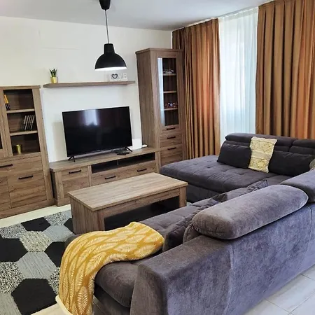 Apartment Casa Dina *