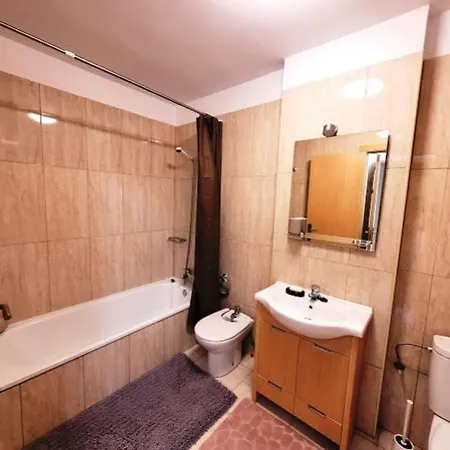 Casa Dina
