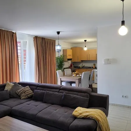 Apartment Casa Dina