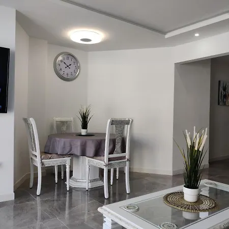 One Bed Ground Floor Pool View San Miguel de Abona