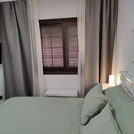 Apartment One Bed Ground Floor Pool View *