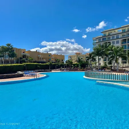 Sunny Ocean View - Pool, Fibre Net Apartment *
