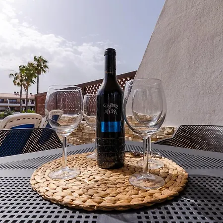 Oceanfront Tenerife South Albatros 145 Apartment