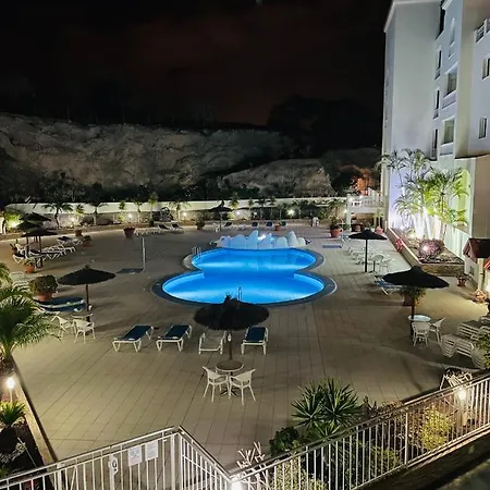 Mona's Point Tenerife - Aircon, Private Parking And Heated Pool *