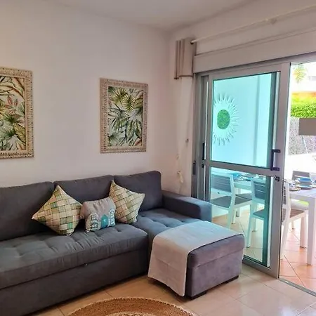 Homely In Modern Building With Pool Apartment *