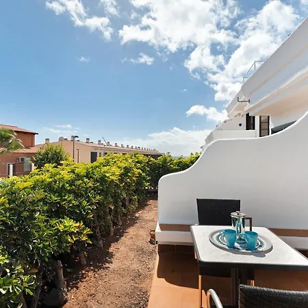 Blue Dream Pebble Apartment