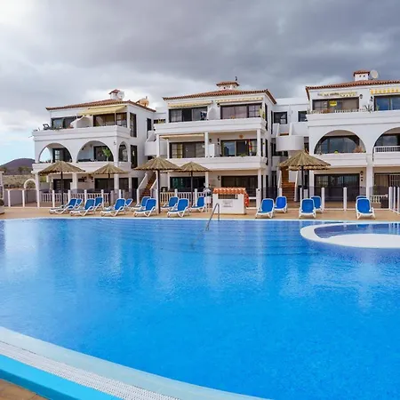 Aitana - 3 Pools, Fibre Net, Ocean View Apartment
