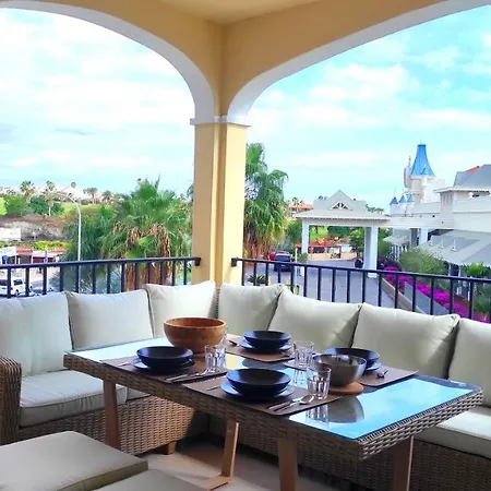 Residential Golf Park - Casa Prezi Apartment