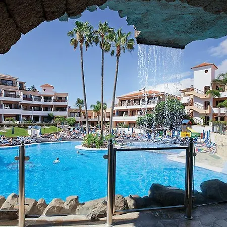501.serene With Large Terrace And Pool