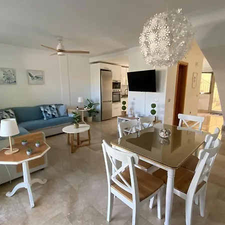 Holiday home El Boqueron: By The Sea