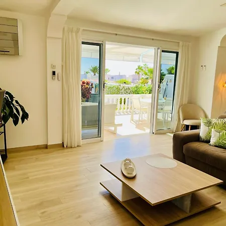 With Sea View And Luxury Heated Pool Villa
