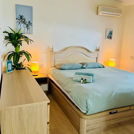 Villa With Sea View And Luxury Heated Pool