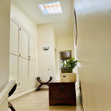 With Sea View And Luxury Heated Pool Villa *