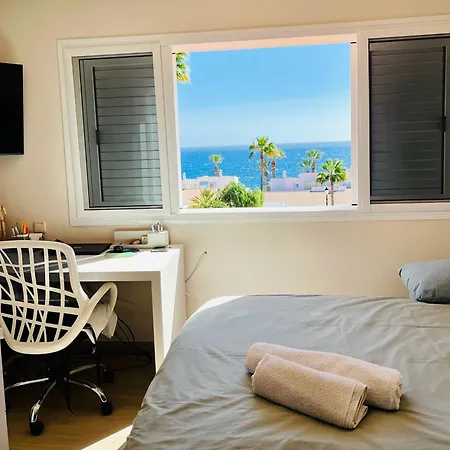 Villa With Sea View And Luxury Heated Pool