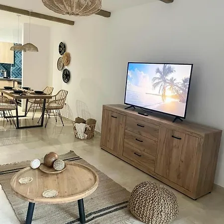 El Nautico Coral Apartment *