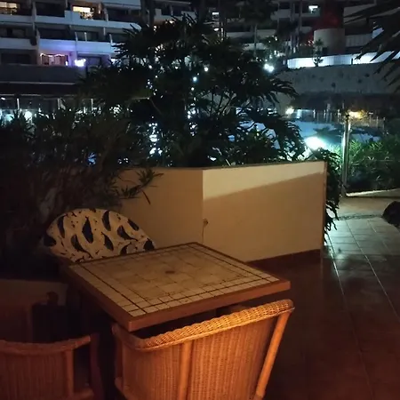 Bib's Pool Side And Ocean View *