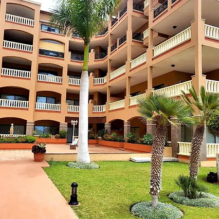 El Nautico Coral Apartment *