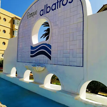 Apartment Strelitzia - Ocean View & Heated Pool