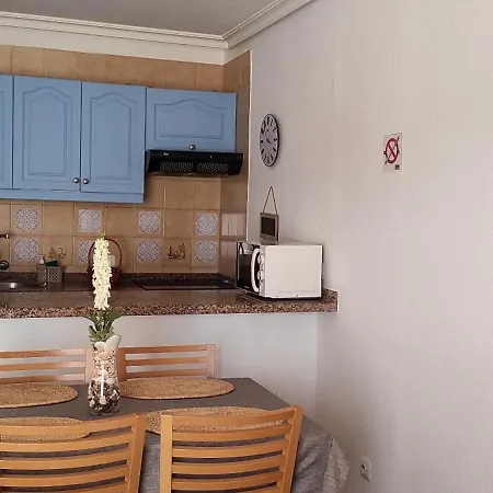 Apartment With Pool And Gardens Near The Coast San Miguel de Abona