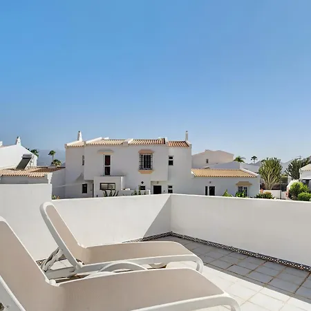 Casa Adelfas *