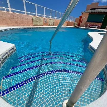 Paz Ocean View, Air Condition, Wifi, Heated Pool Apartment *