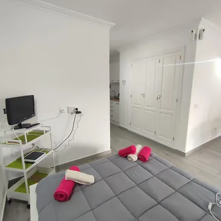 The Color House - Park Apartment *