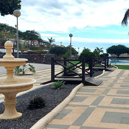Spacious Apartment With Amazing View And Air Conditioning Apartment
