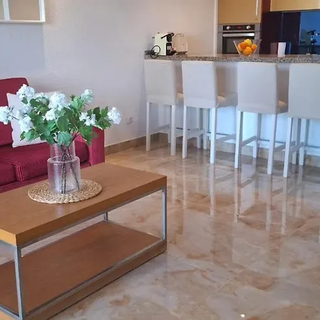 George Tenerife Apartment *