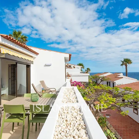 Stunning Ocean Views Holiday With Heated Pool In Amarilla Golf Apartment