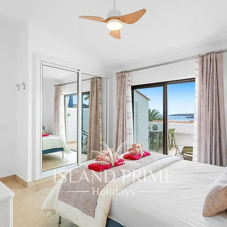 Stunning Ocean Views Holiday With Heated Pool In Amarilla Golf Apartment San Miguel de Abona