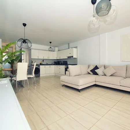 Apartment Ocean View Perfect Sunset Apartment, 4 137m2, Wifi & Bbq
